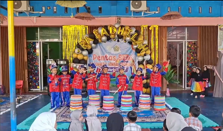 Pentas Seni